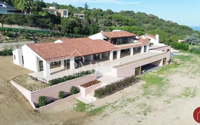 Vista exterior de Casa o xalet en venda en Sant Andreu de Llavaneres amb Aire condicionat, Calefacció i Jardí privat