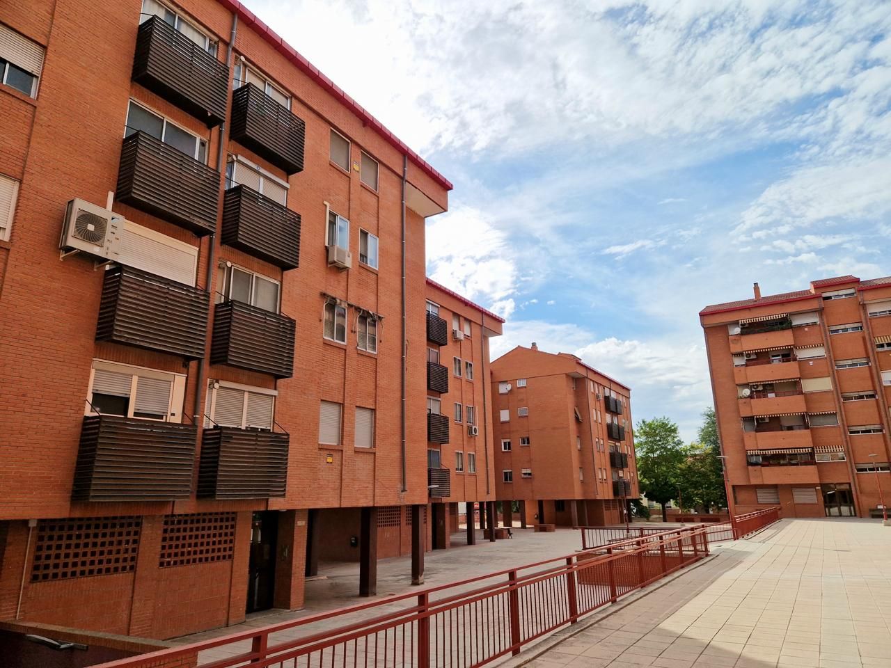 Exterior view of Flat for sale in  Toledo Capital  with Air Conditioner, Heating and Terrace