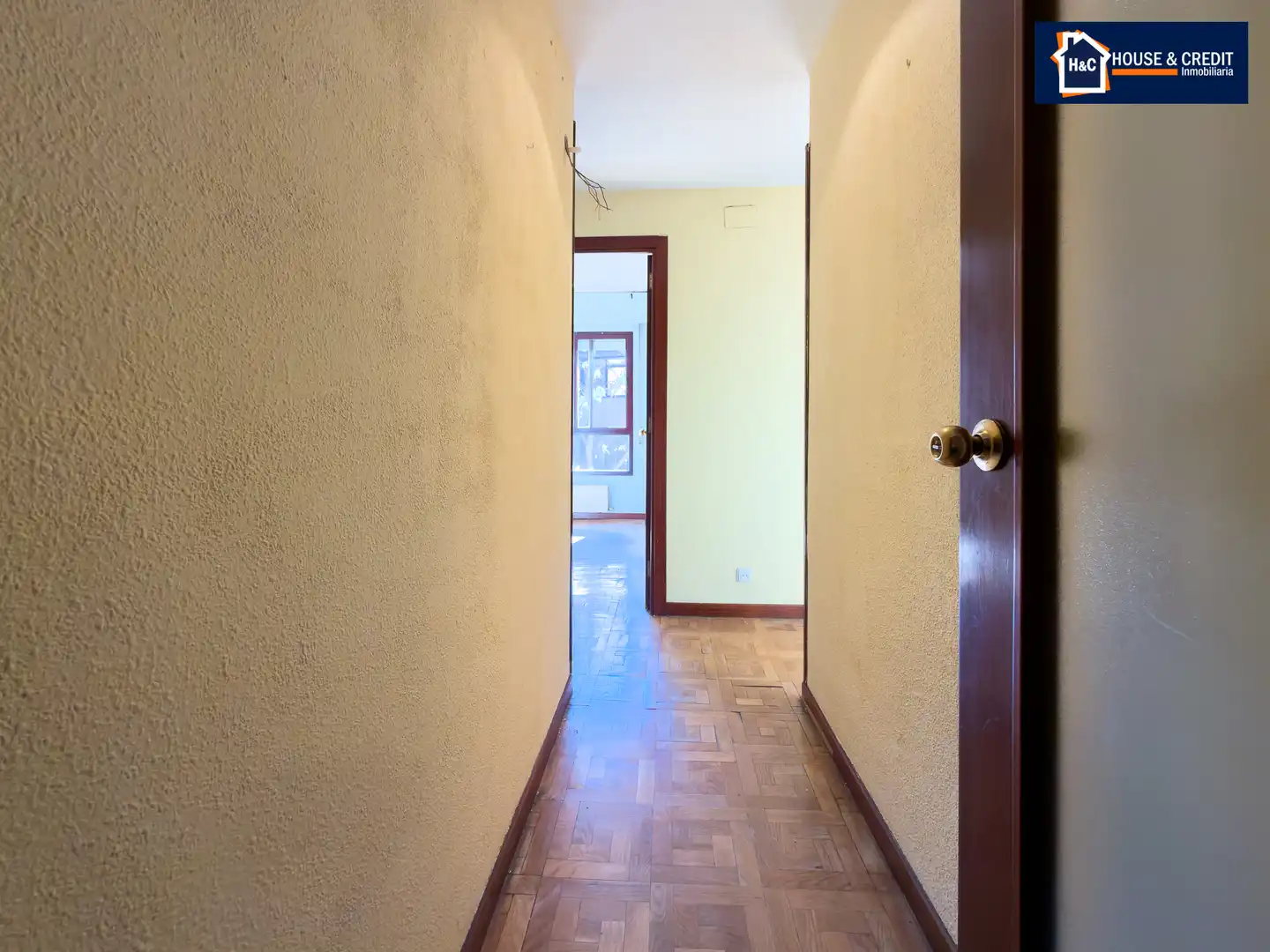 Piso en venta en Móstoles con Calefacción, Parquet y Terraza