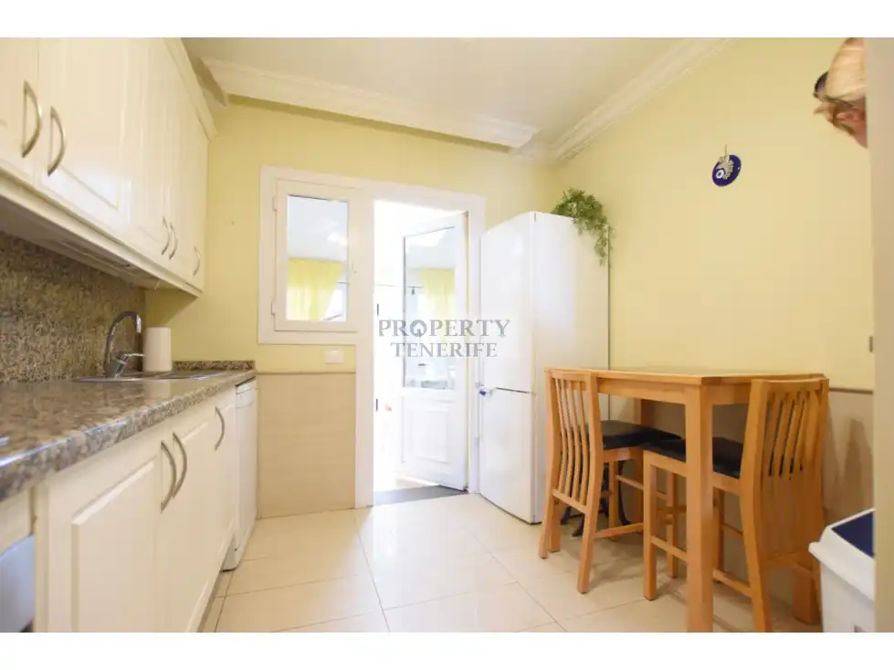 Kitchen of Houses for sale in Arona  with Furnished