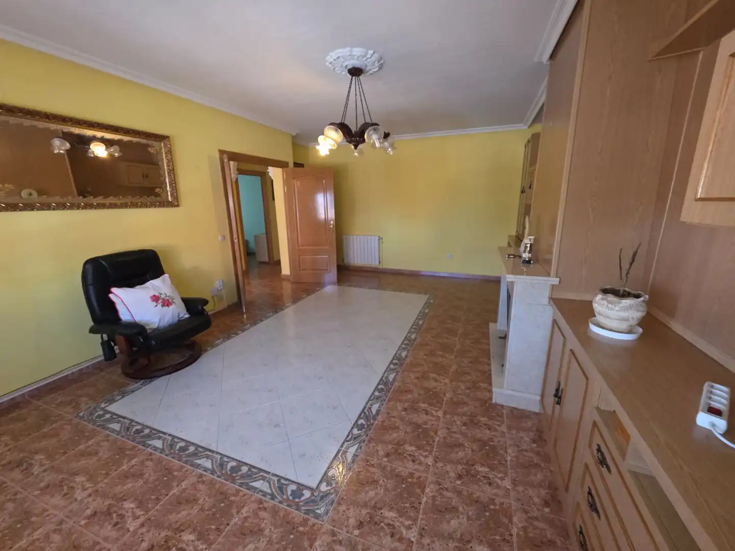 Sala de estar de Casa o chalet en venta en Los Cerralbos con Aire acondicionado, Calefacción y Jardín privado