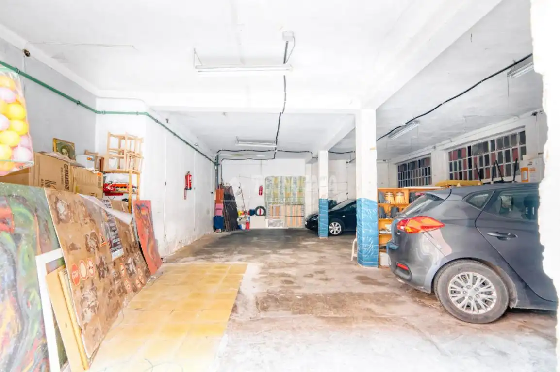 Parkplatz von Garage zum Verkauf in Salamanca