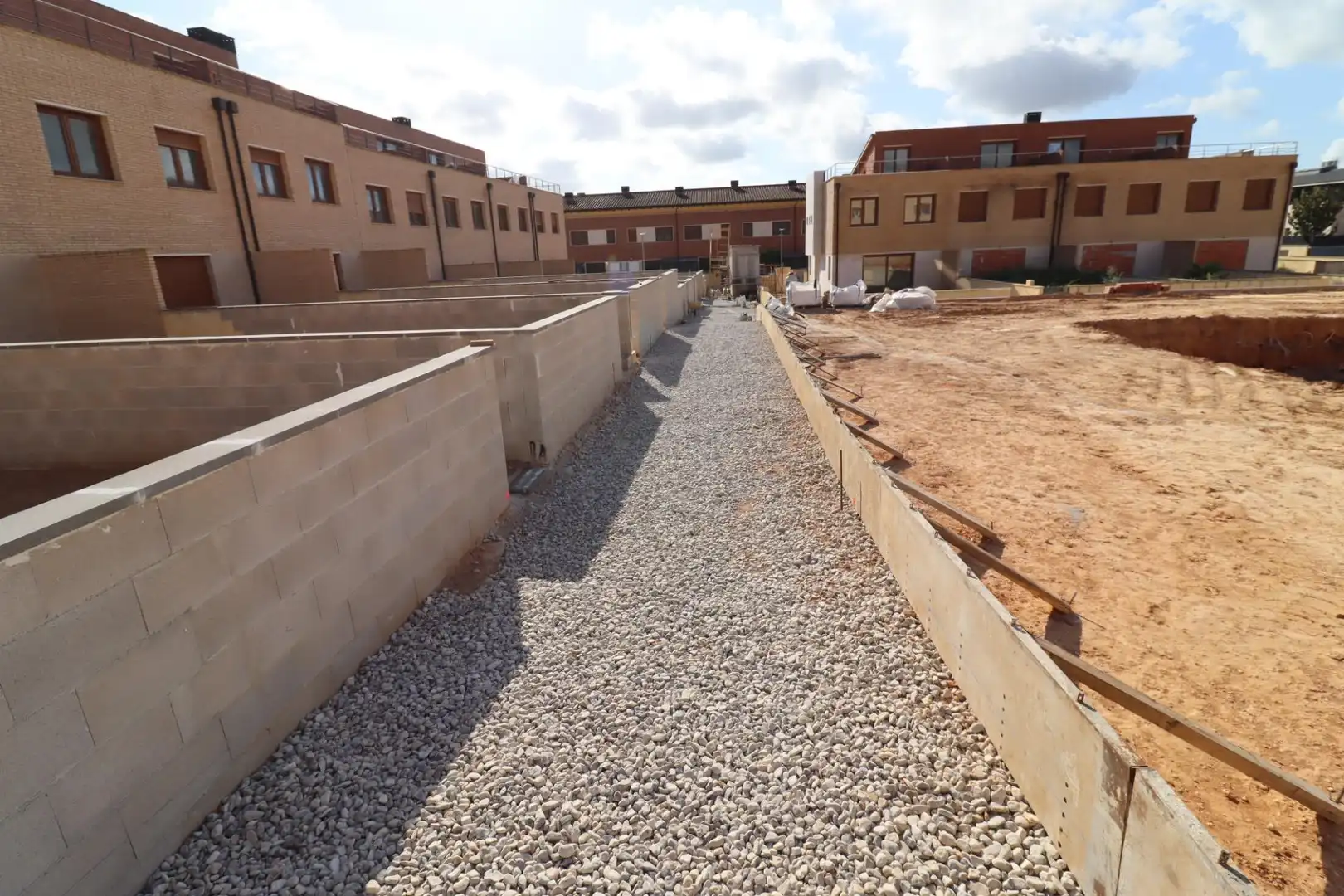 Casa adosada en venta en Calle Montserrat Roig, Ulldecona