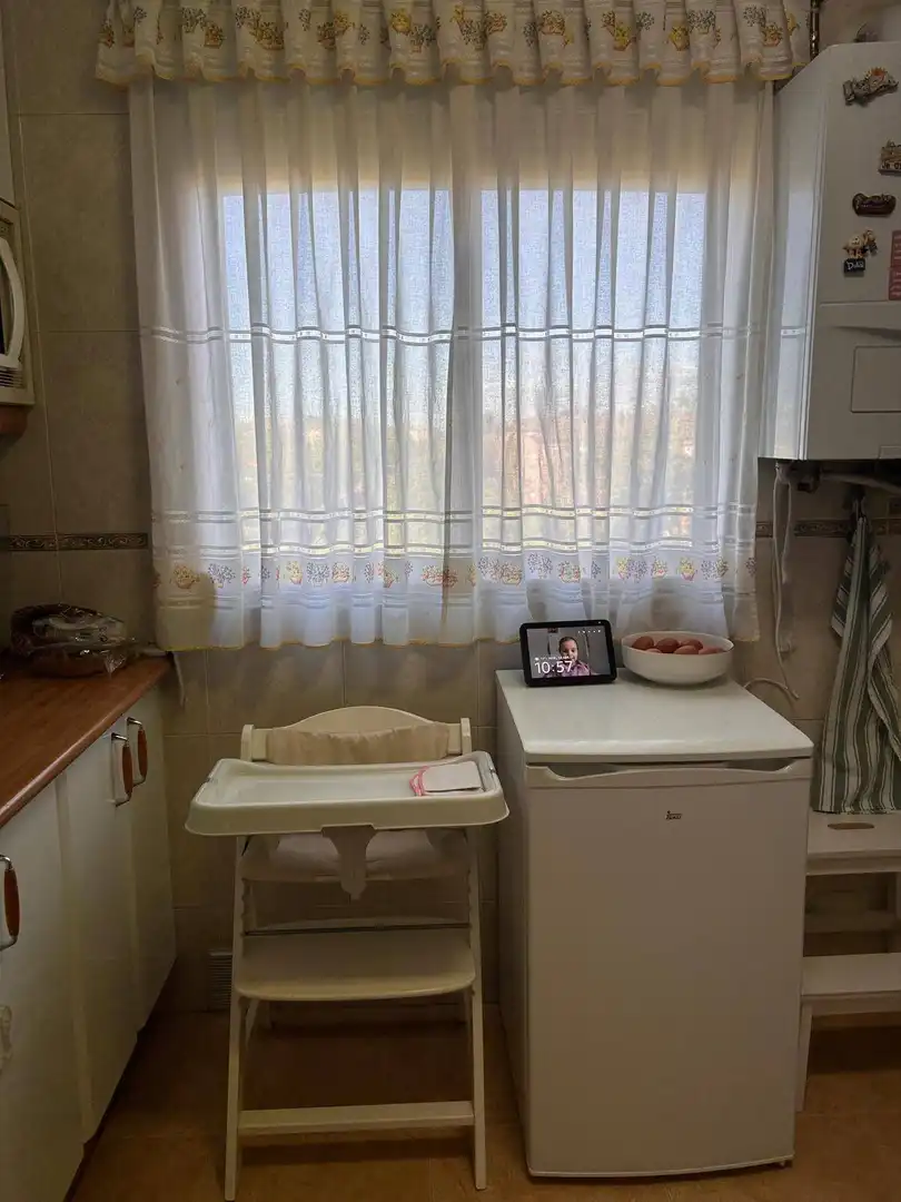 Habitación de Piso en venta en Madrid con Calefacción y Terraza