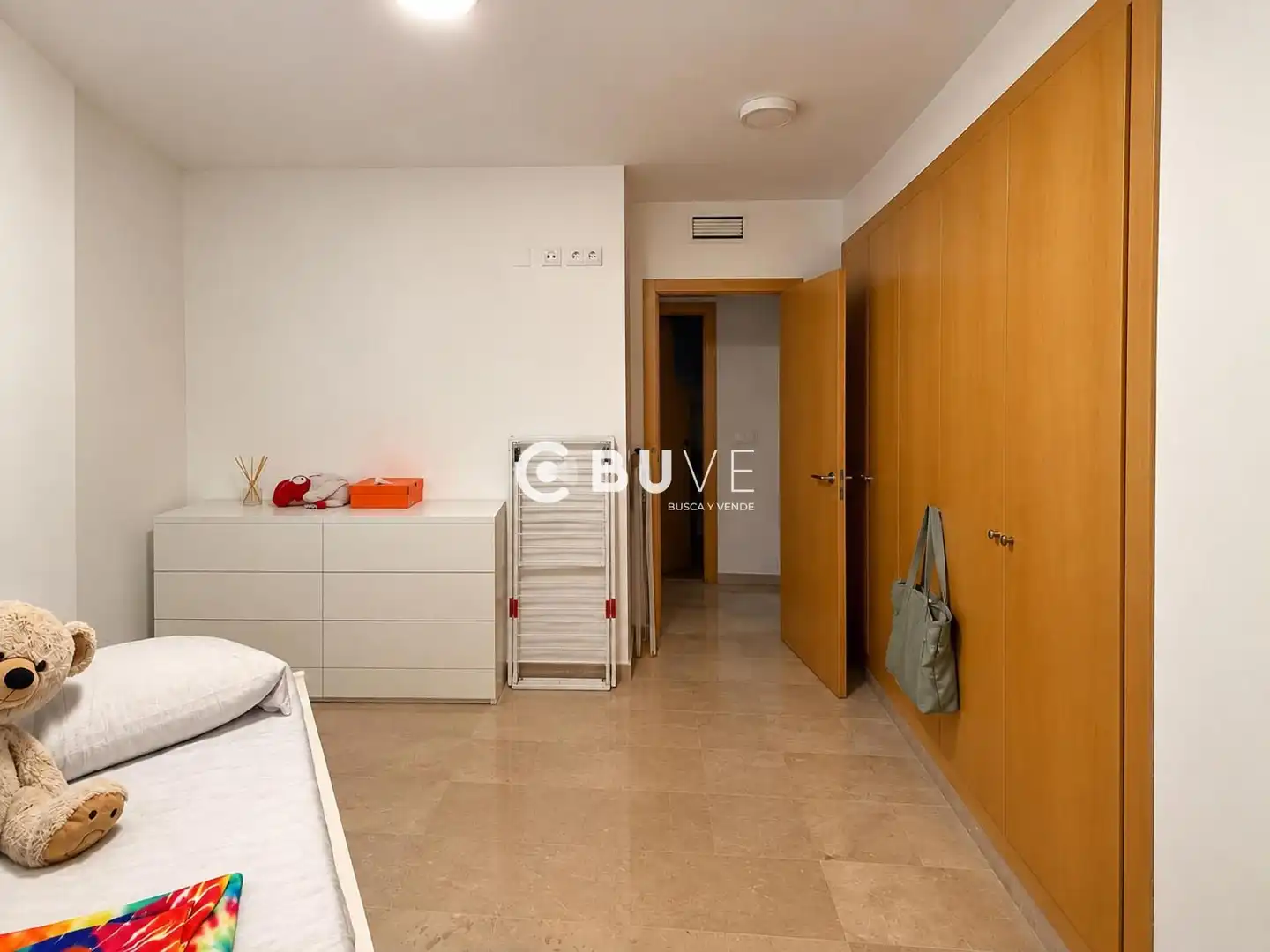 Bedroom of Flat for sale in Ador  with Air Conditioner, Terrace and Furnished