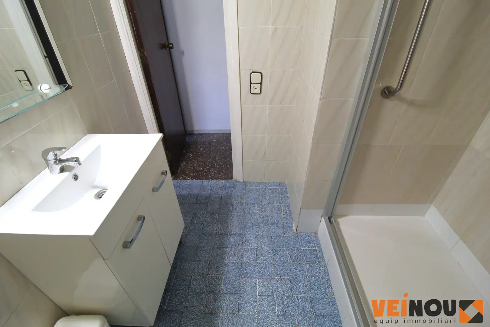 Baño de Piso en venta en L'Hospitalet de Llobregat con Balcón