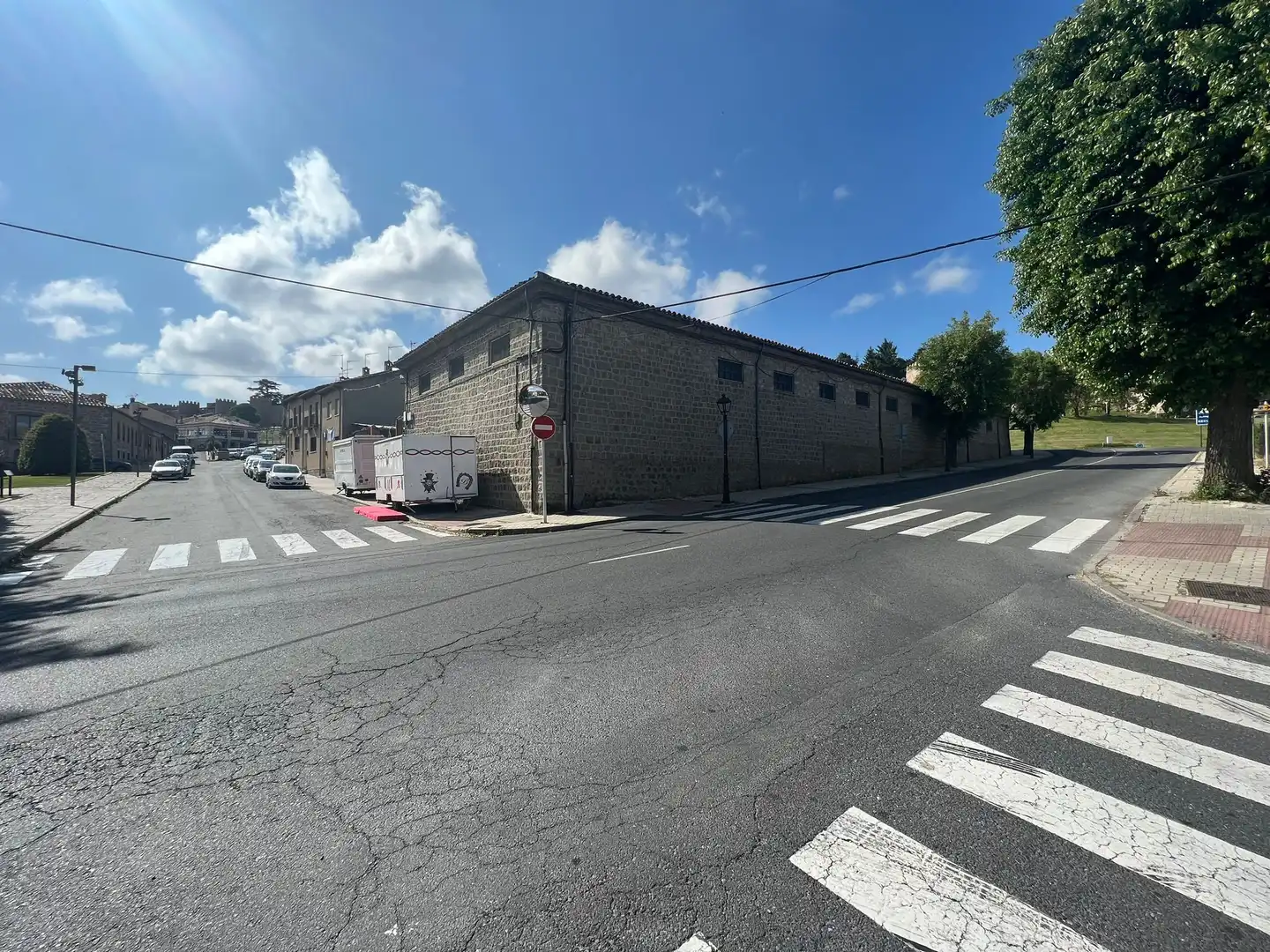 Vista exterior de Local en venta en Ávila