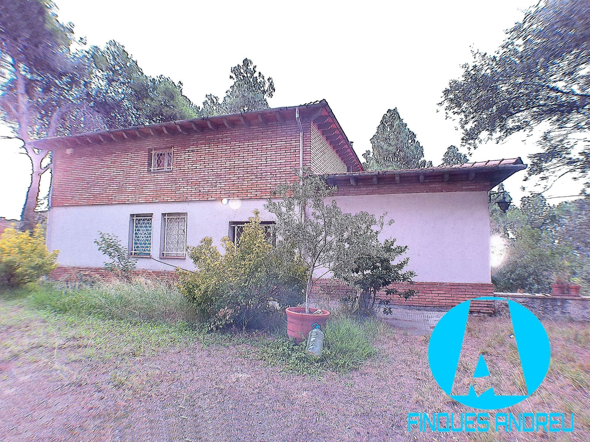 Vista exterior de Casa o xalet en venda en Lliçà d'Amunt amb Calefacció, Jardí privat i Terrassa