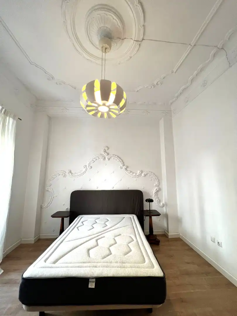 Habitación de Piso de alquiler en Valencia con Aire acondicionado, Calefacción y Amueblado