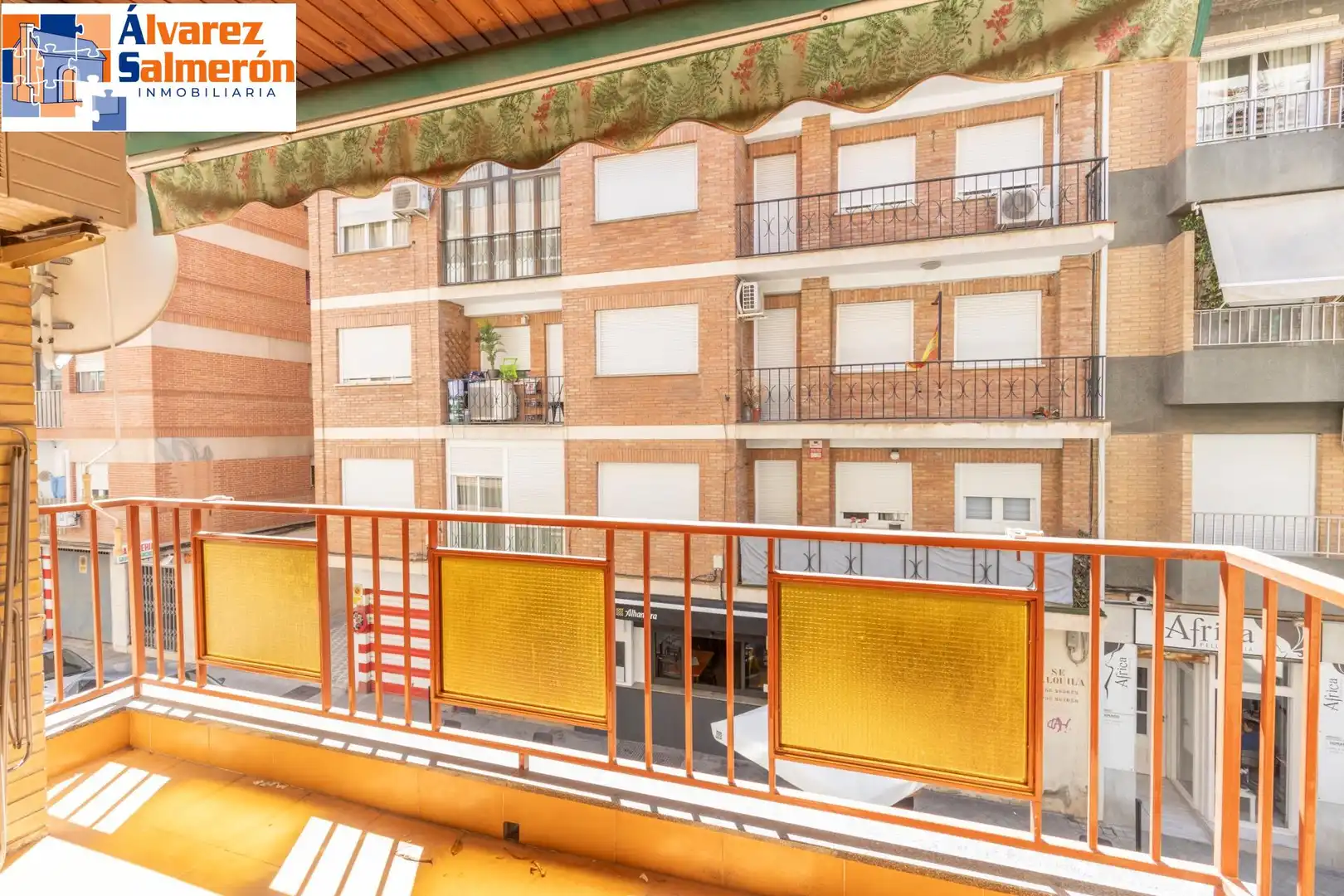 Terrassa de Pis en venda en Granada amb Calefacció i Terrassa