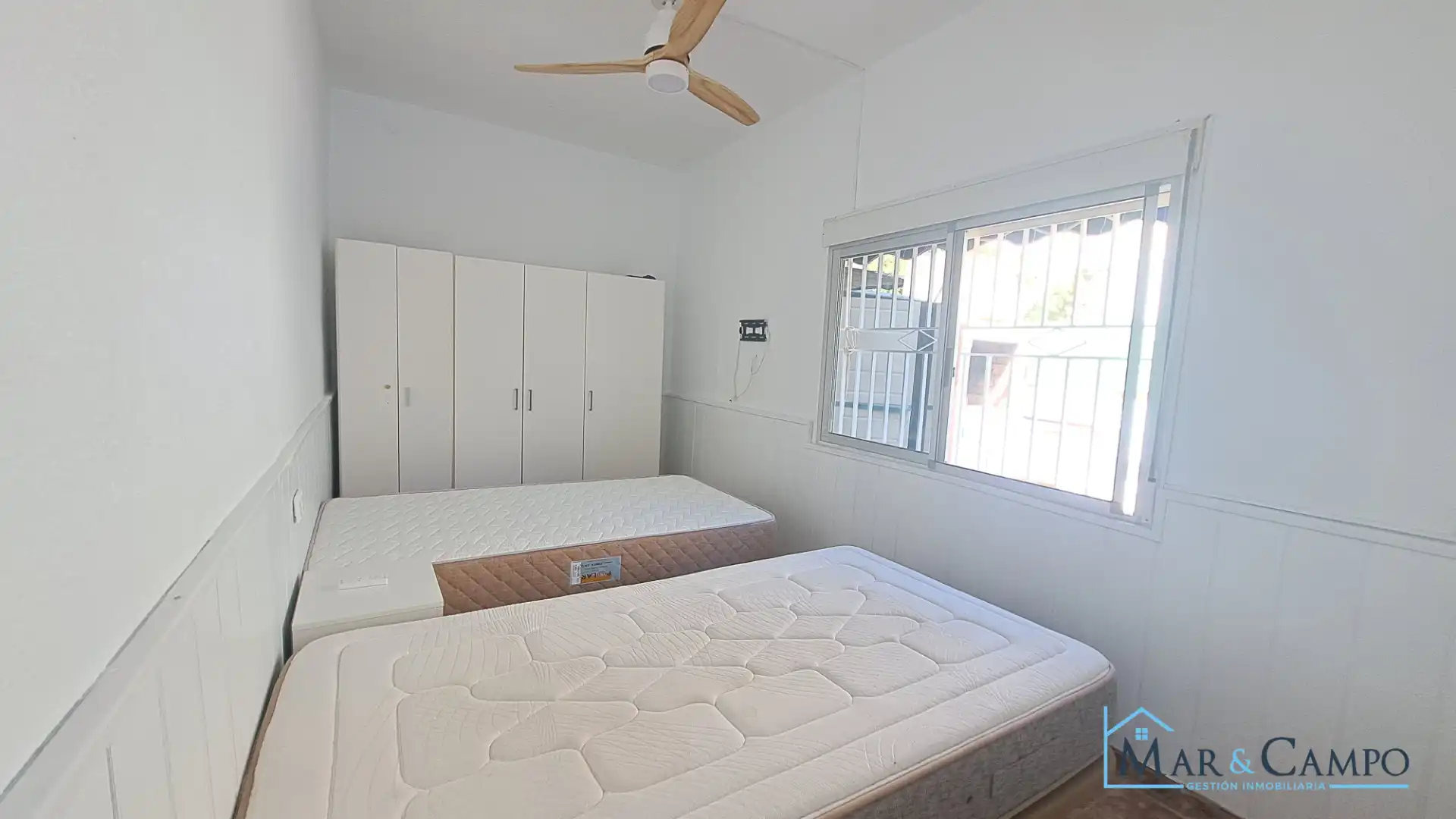 Habitación de Casa adosada en venta en Los Alcázares con Aire acondicionado, Jardín privado y Amueblado