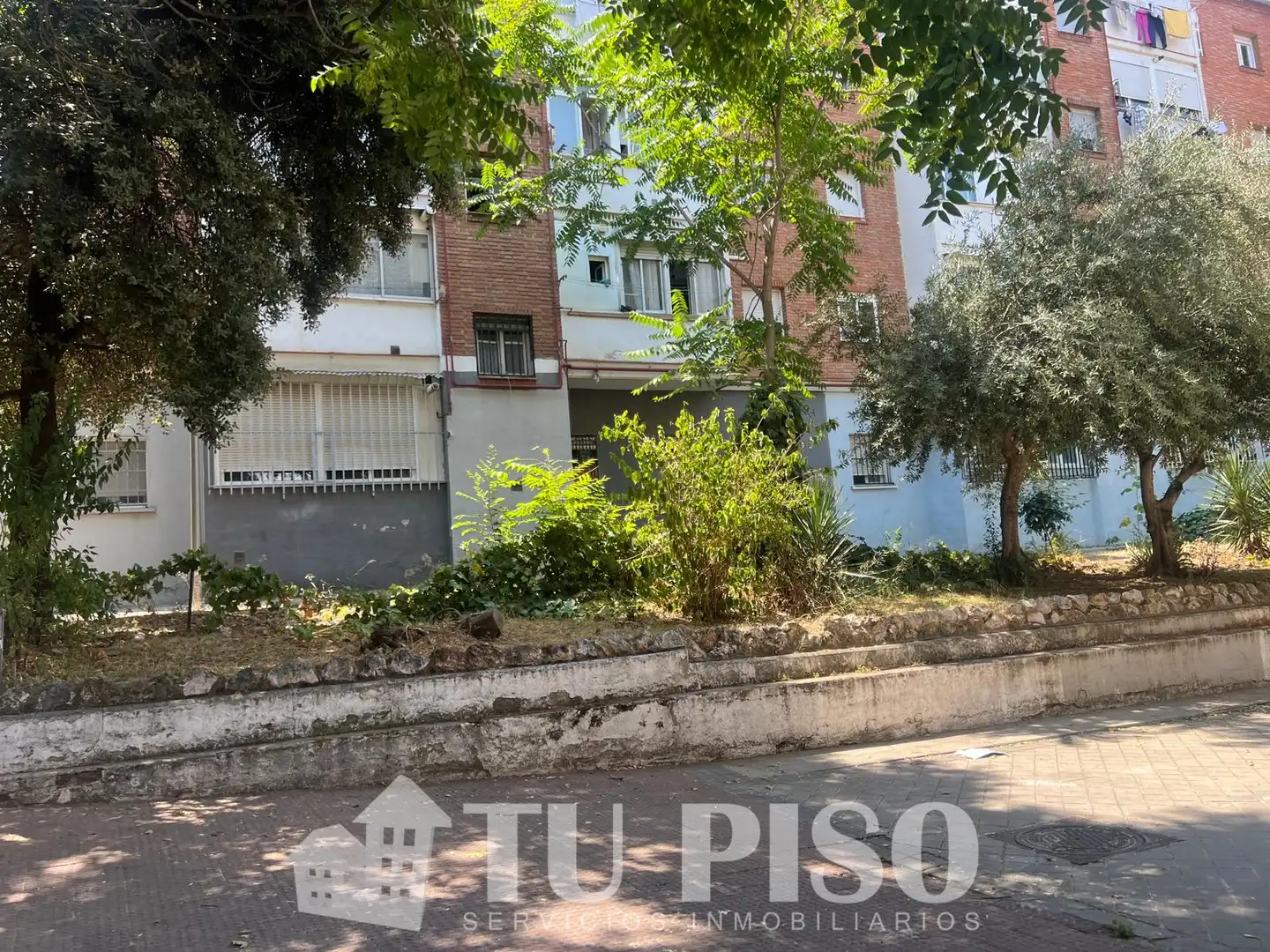 Vista exterior de Piso en venta en Madrid con Calefacción, Terraza y Amueblado
