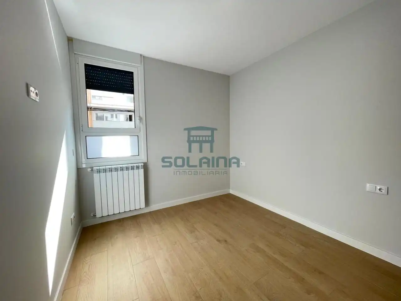 Schlafzimmer von Erdgeschoss zum Verkauf in Ourense Capital  mit Heizung, Terrasse und Abstellraum