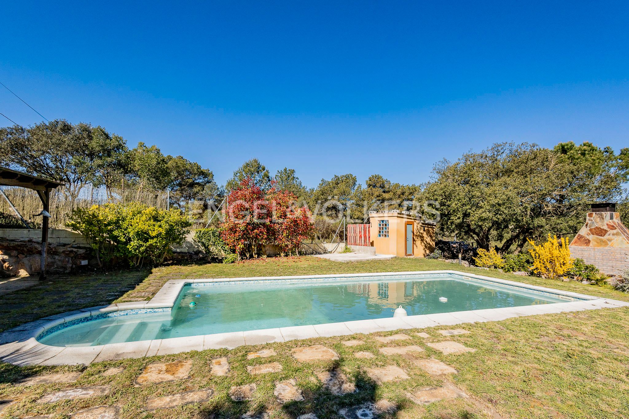 Piscina de Casa o xalet en venda en Querol amb Aire condicionat, Calefacció i Jardí privat