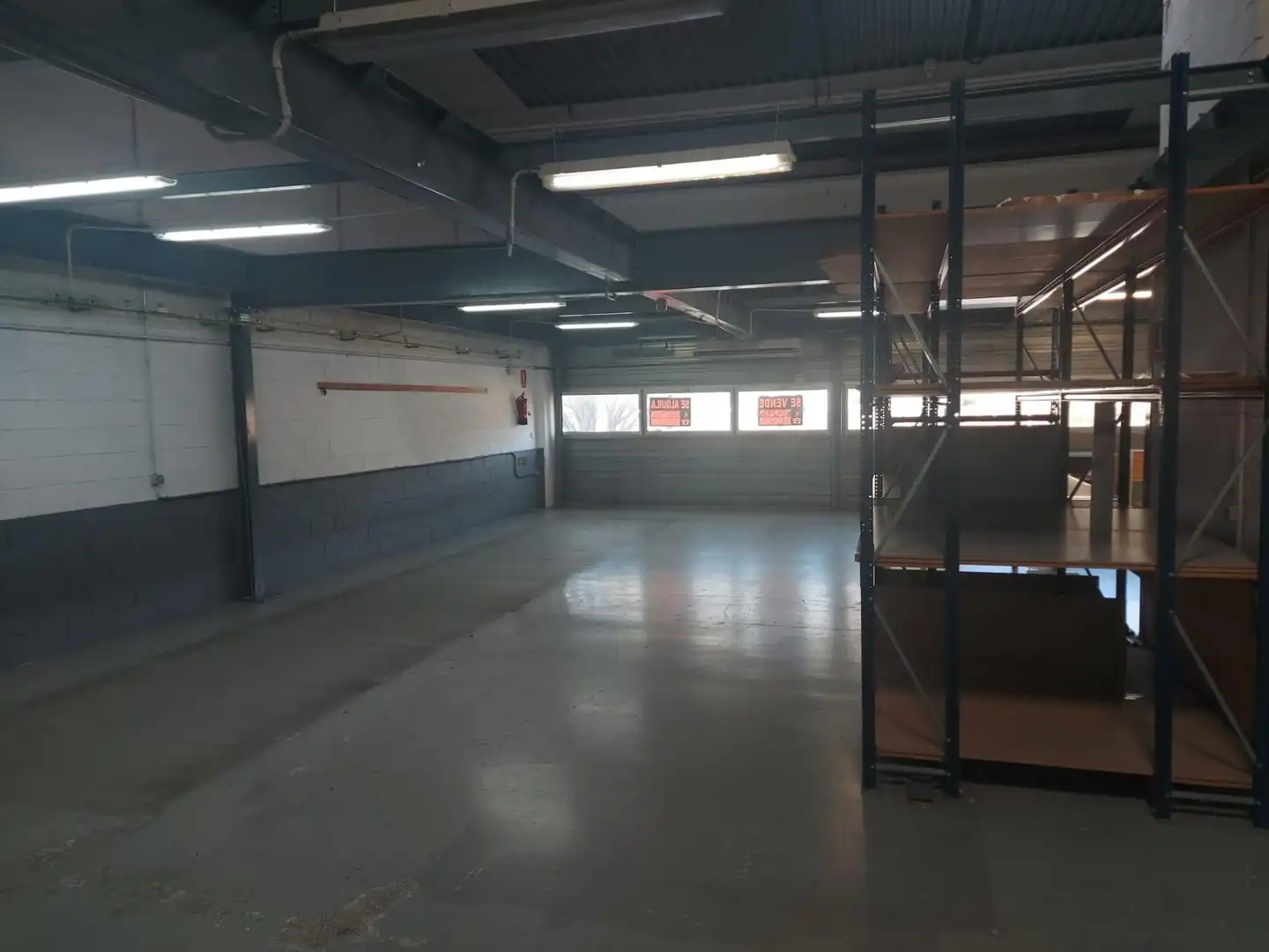 Nave industrial de alquiler en Montigalà