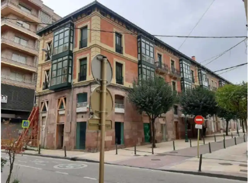 Locale commerciale in vendita a SANTANDER, imagen 3