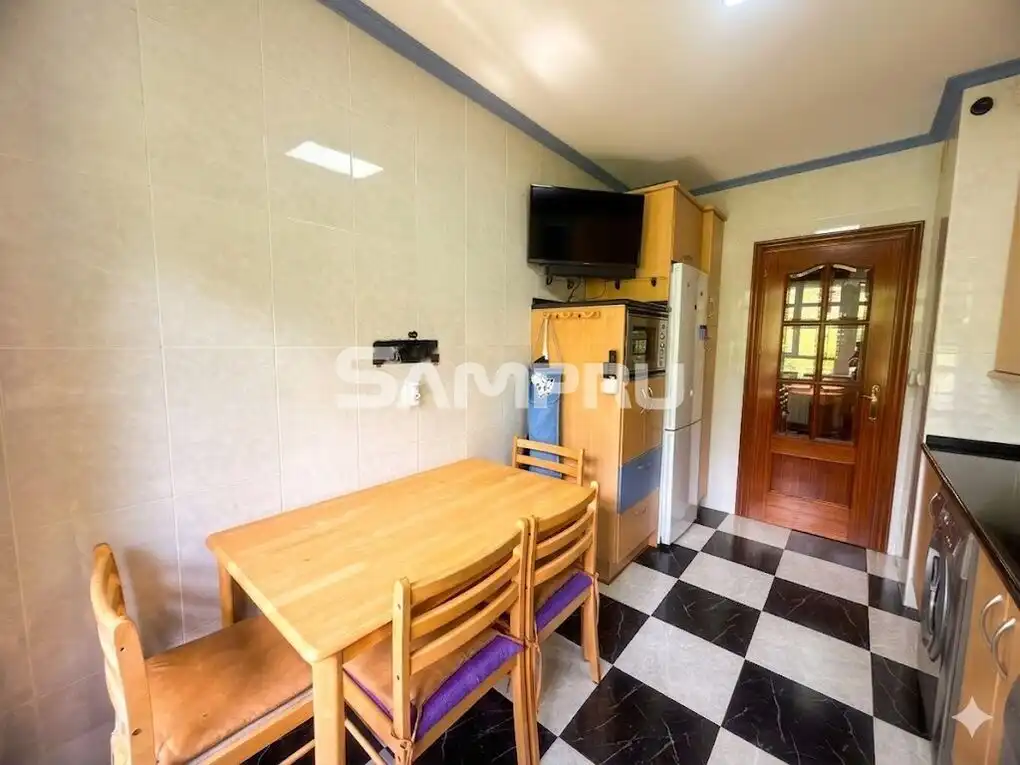 Küche von Wohnung zum Verkauf in Aramaio mit Heizung und Abstellraum