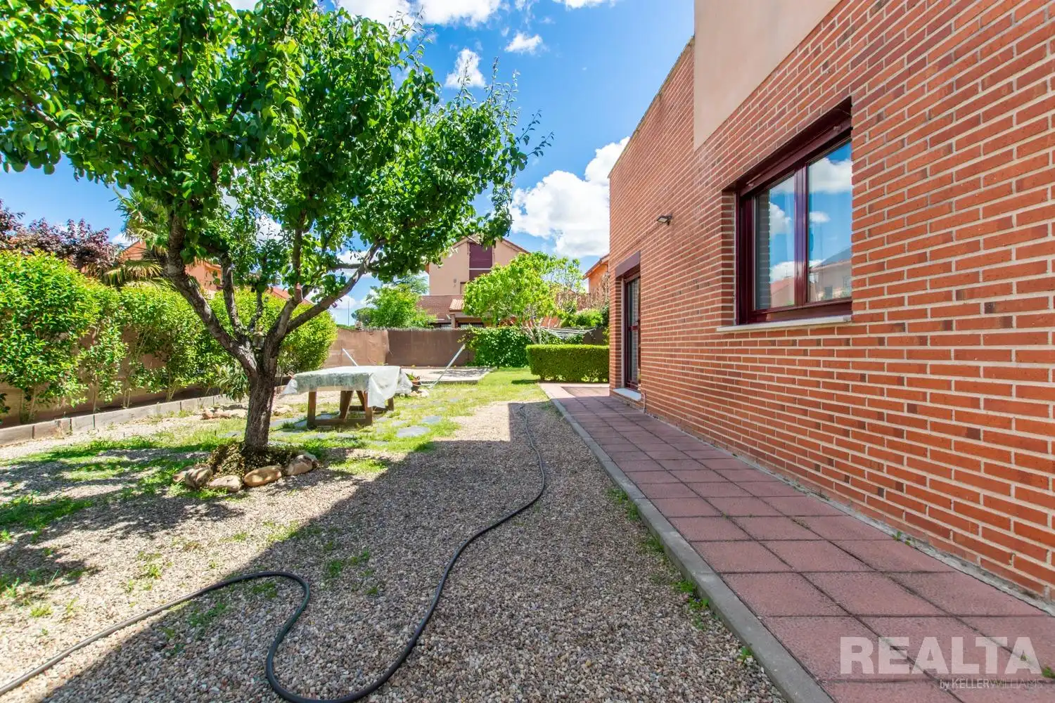 Jardín de Casa adosada en venta en Valdetorres de Jarama