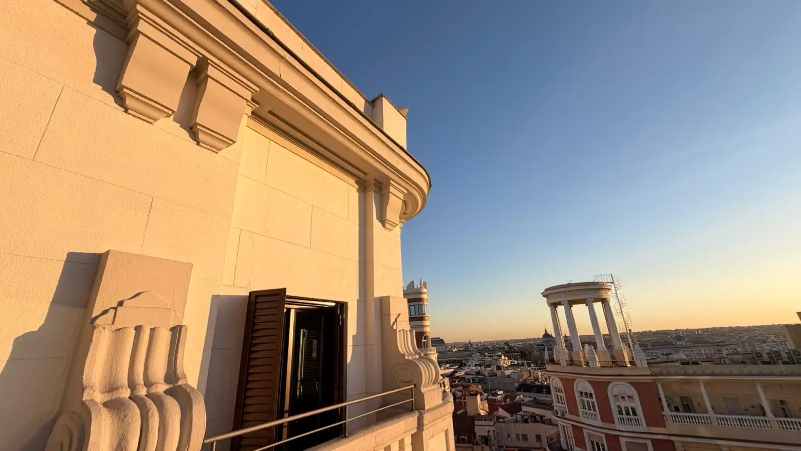 Vista exterior de Piso en venta en Madrid con Aire acondicionado, Calefacción y Amueblado