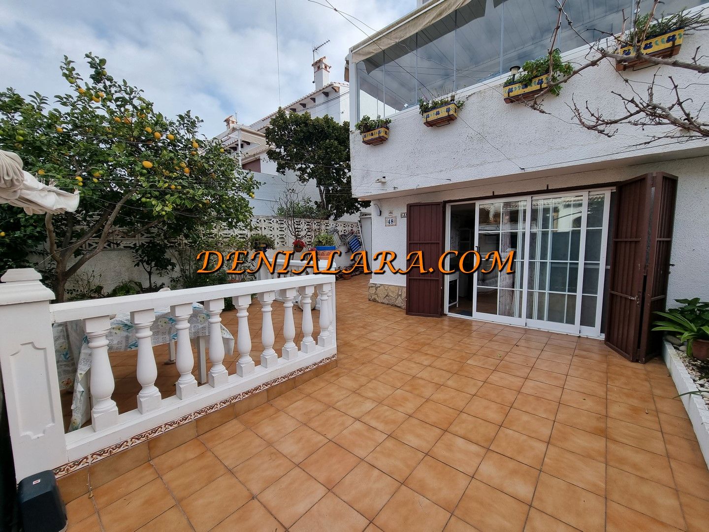 Exterior view of Single-family semi-detached for sale in Dénia  with Air Conditioner, Heating and Private garden