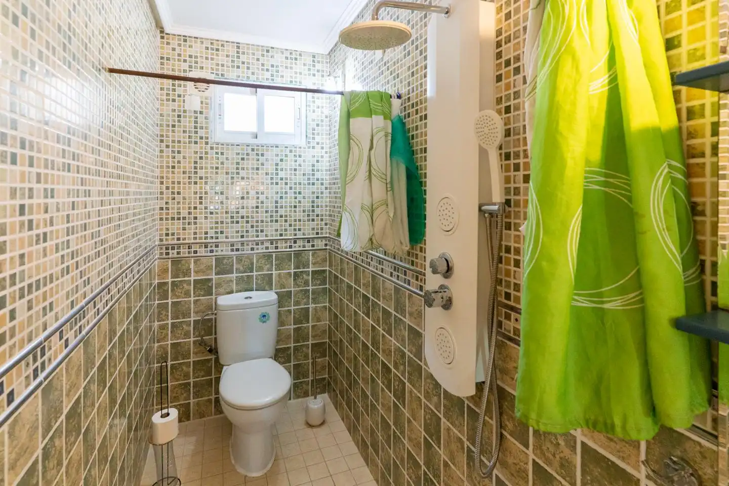 Bathroom of Houses for sale in Elche / Elx  with Air Conditioner, Private garden and Terrace
