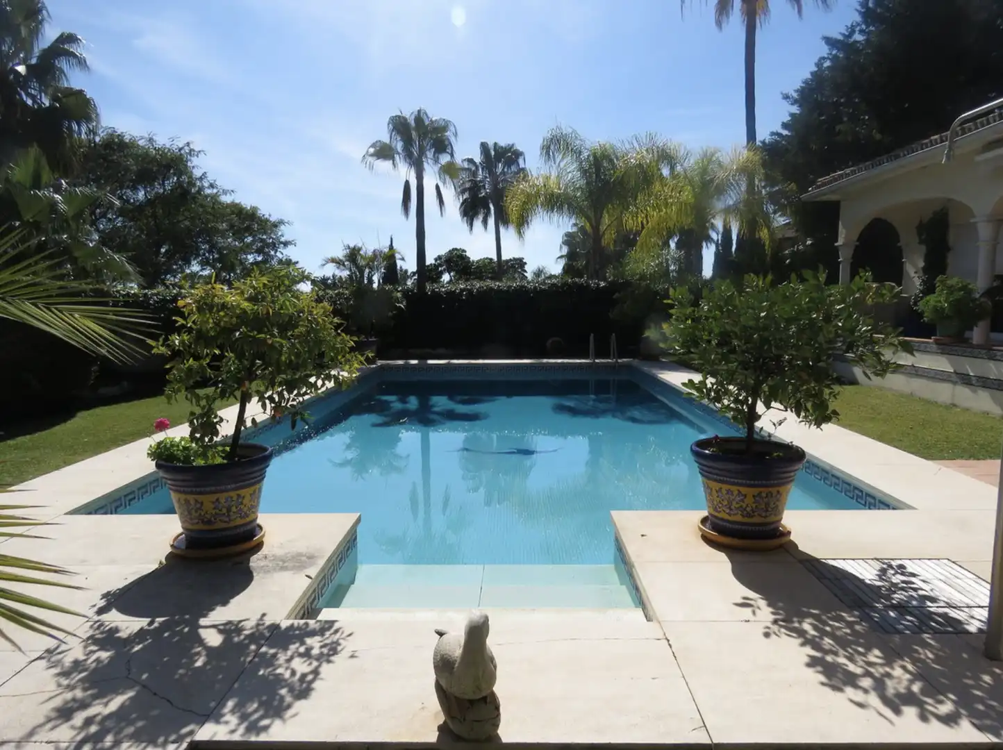 Piscina de Casa o chalet en venta en Benahavís con Aire acondicionado, Calefacción y Jardín privado