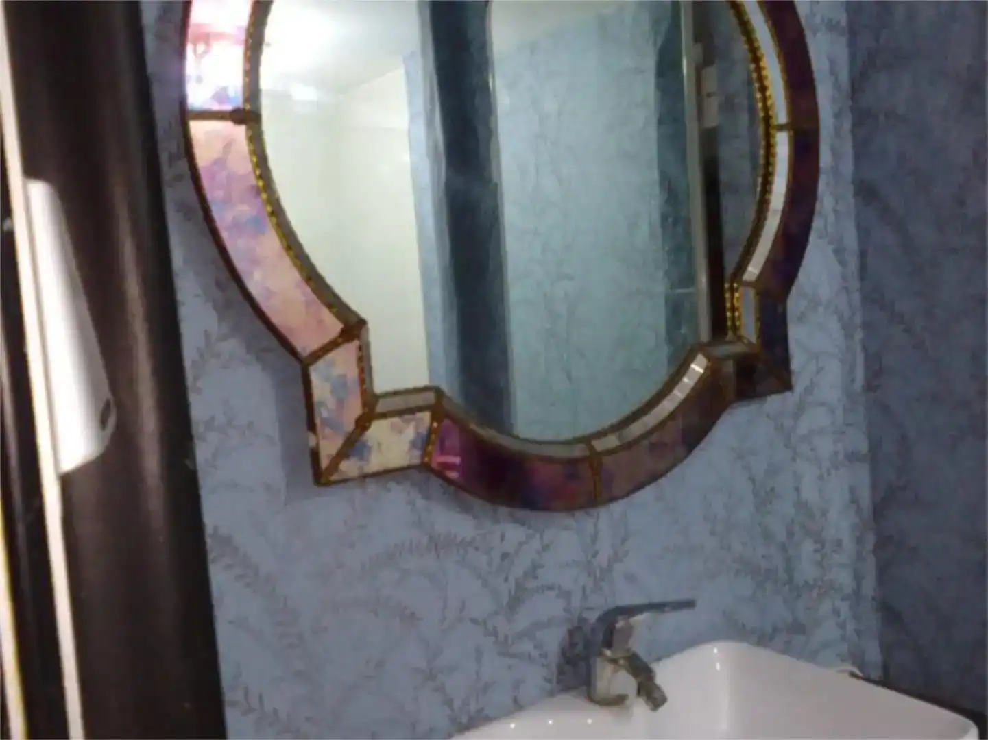 Baño de Estudio de alquiler en Benidorm con Jardín privado, Piscina y Amueblado