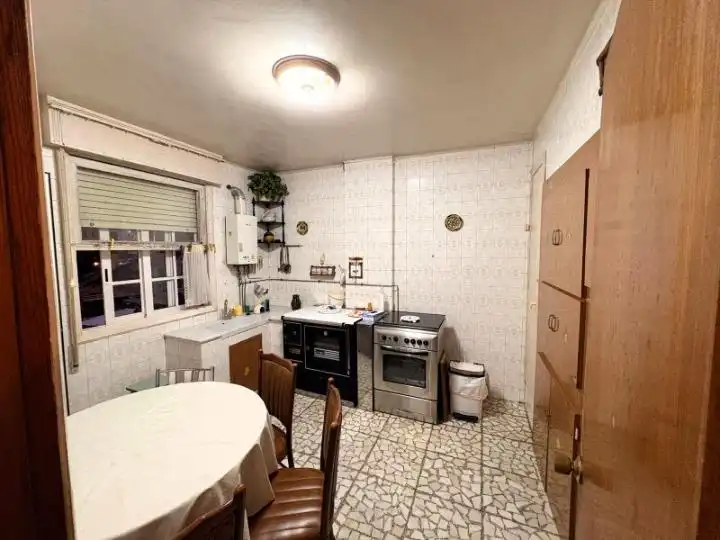 Kitchen of Flat for sale in Redondela  with Storage room and Balcony
