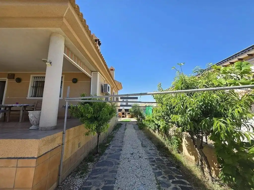 Villa avec jardin à vendre à Nueva Torrevieja - Aguas Nuevas, imagen 2