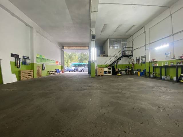 Nave industrial en Venta en Amillaga Kalea en Bergara
