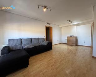 Living room of Flat for sale in Badajoz Capital  with Air Conditioner, Heating and Storage room