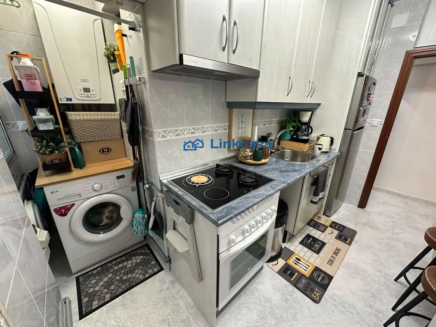 Kitchen of Flat for sale in Madrid  with Air Conditioner and Heating