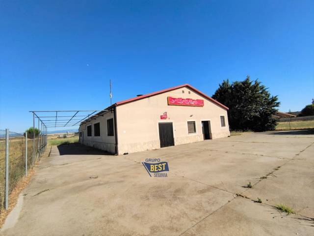 Nave industrial en Venta en Veganzones