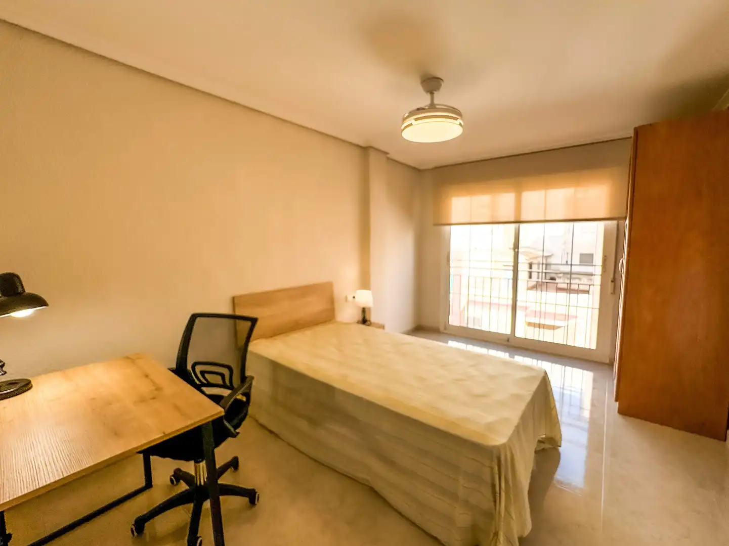 Habitación en Reina Victoria - Miguel Hernández