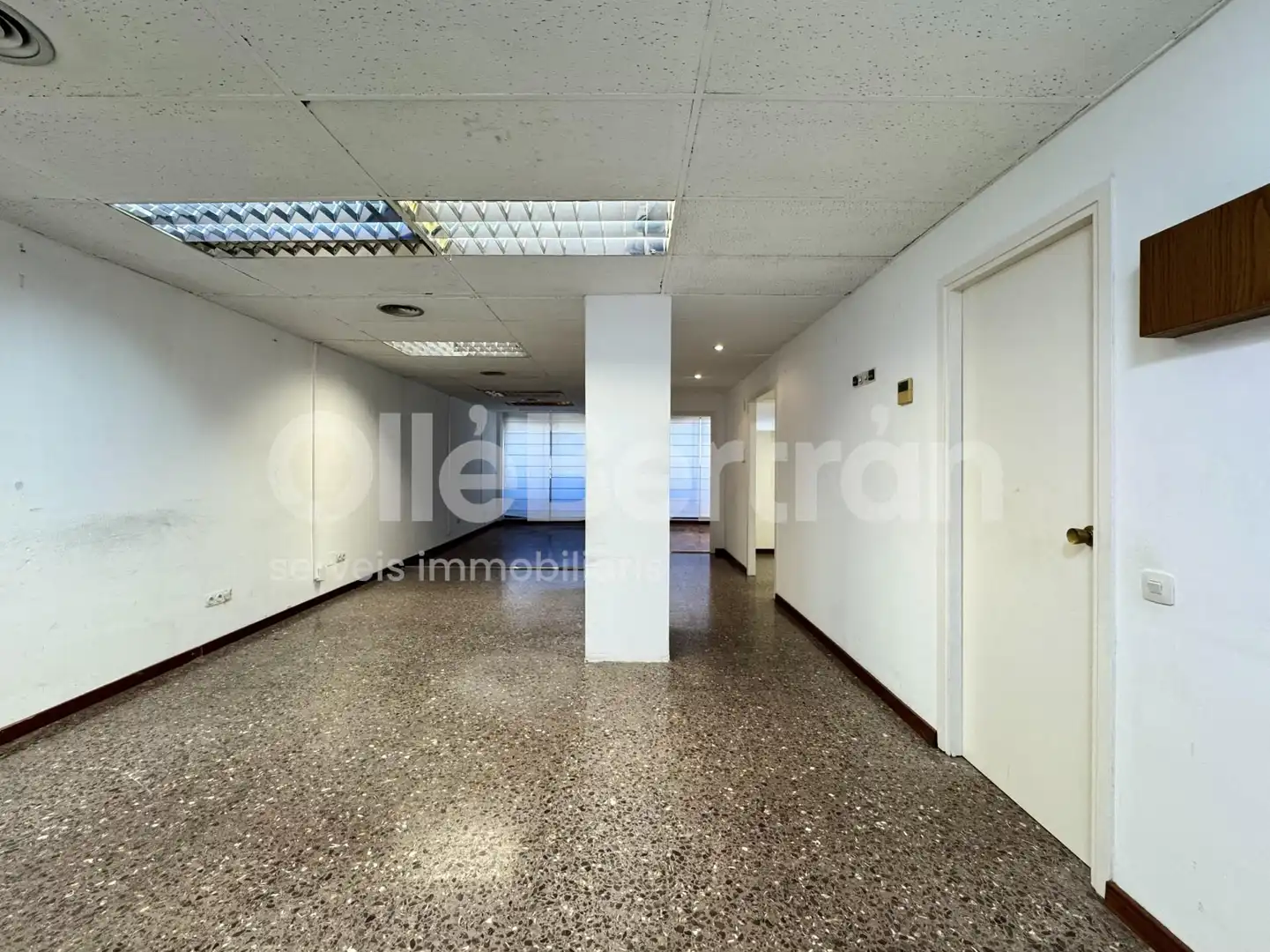 Bureau avec ascenseur à louer à de la Diputació, imagen 14