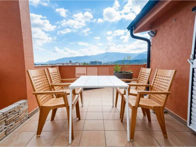 Dúplex en Venta en Tona