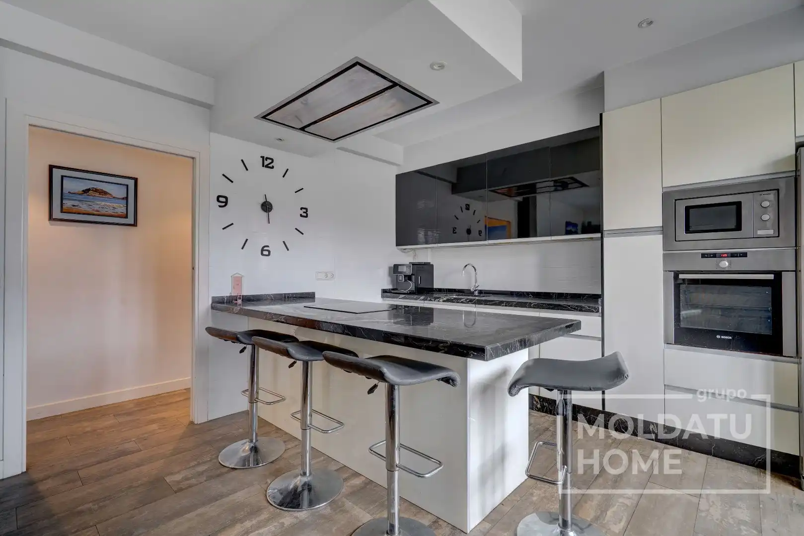 Cocina de Piso en venta en Irun  con Calefacción, Trastero y Amueblado