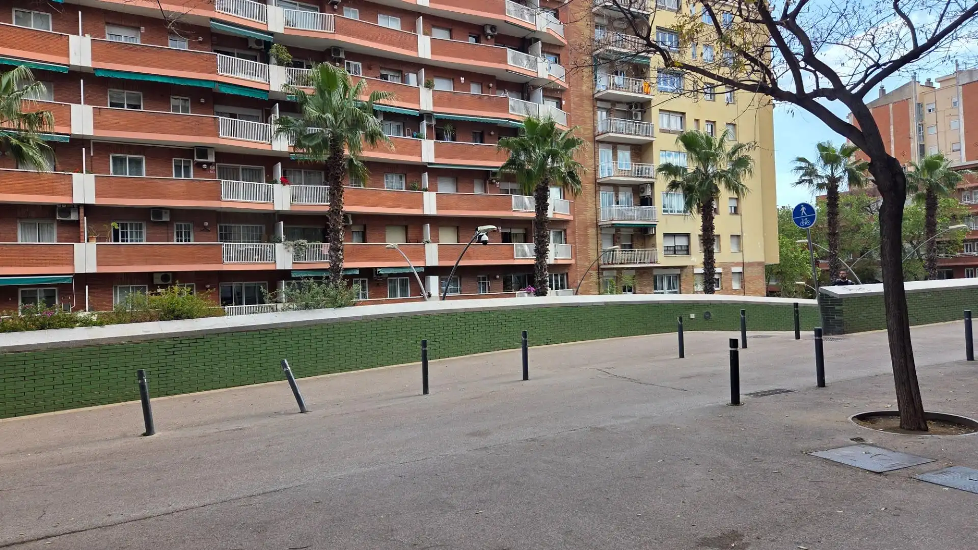 Außenansicht von Wohnung zum Verkauf in Barcelona mit Heizung