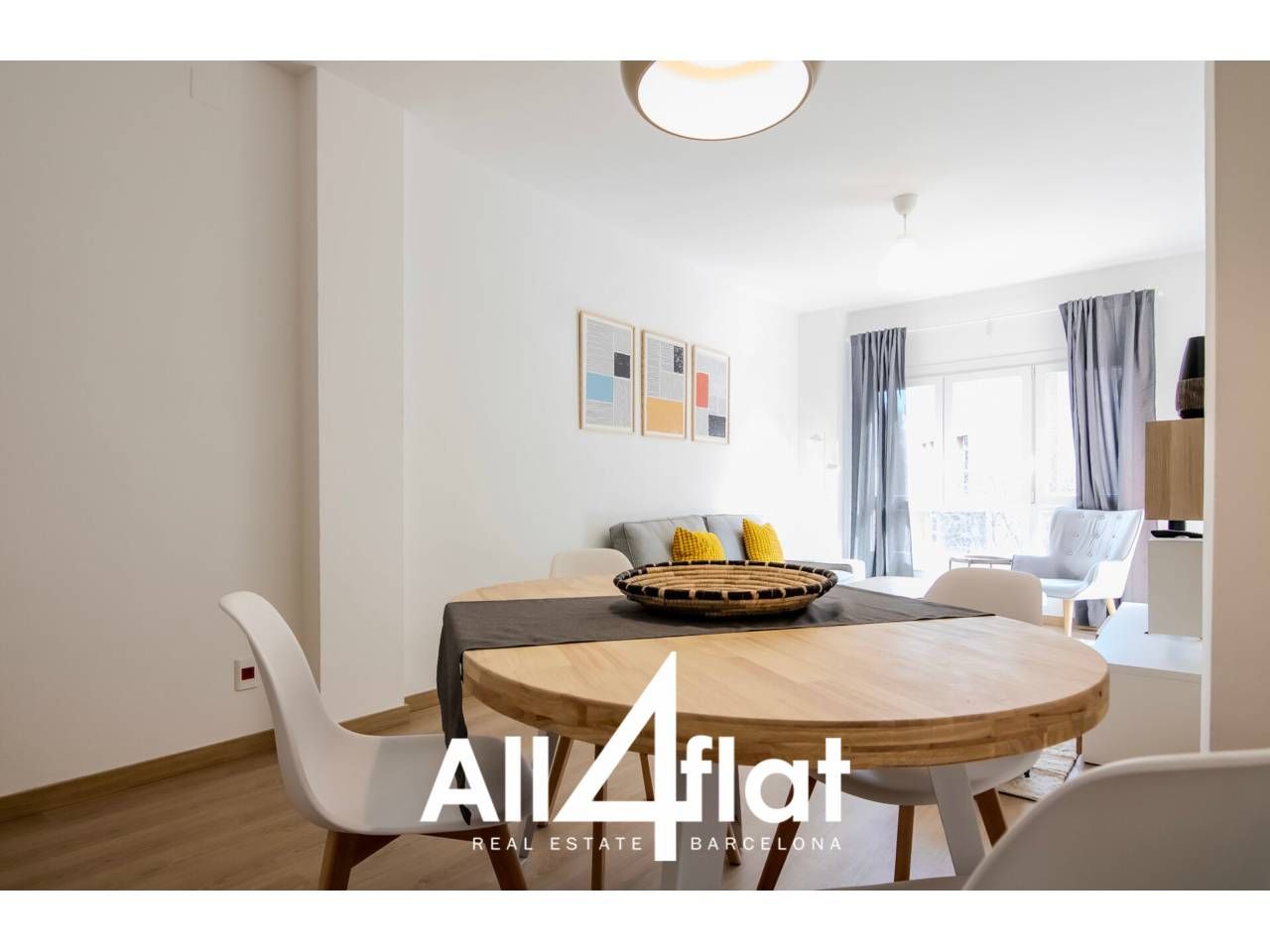 Exterior view of Flat to rent in  Barcelona Capital  with Air Conditioner, Heating and Parquet flooring