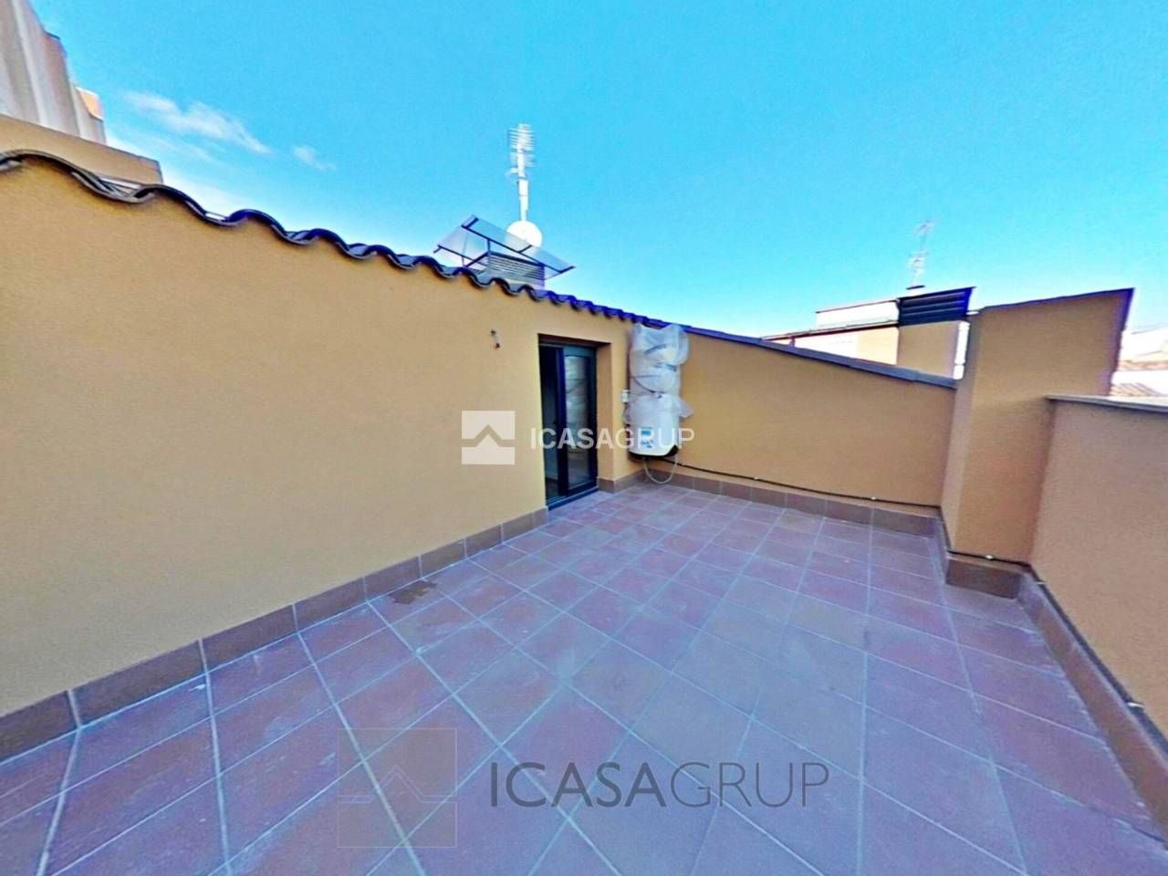 Terrassa de Àtic en venda en Rubí amb Aire condicionat, Calefacció i Parquet