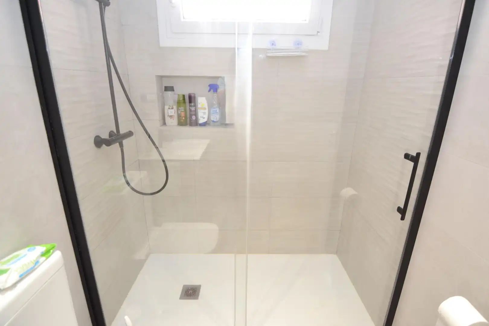 Bathroom of Houses for sale in Casarrubios del Monte  with Air Conditioner, Heating and Private garden