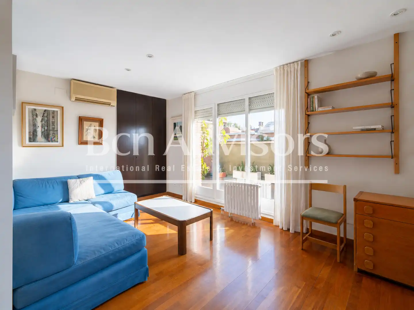 Sala d'estar de Àtic en venda en Barcelona amb Aire condicionat, Calefacció i Parquet