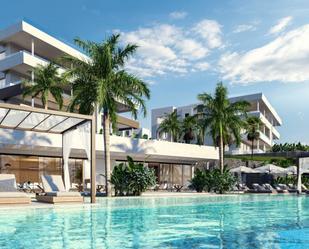 Piscina de Apartament en venda en Marbella amb Aire condicionat, Calefacció i Jardí privat