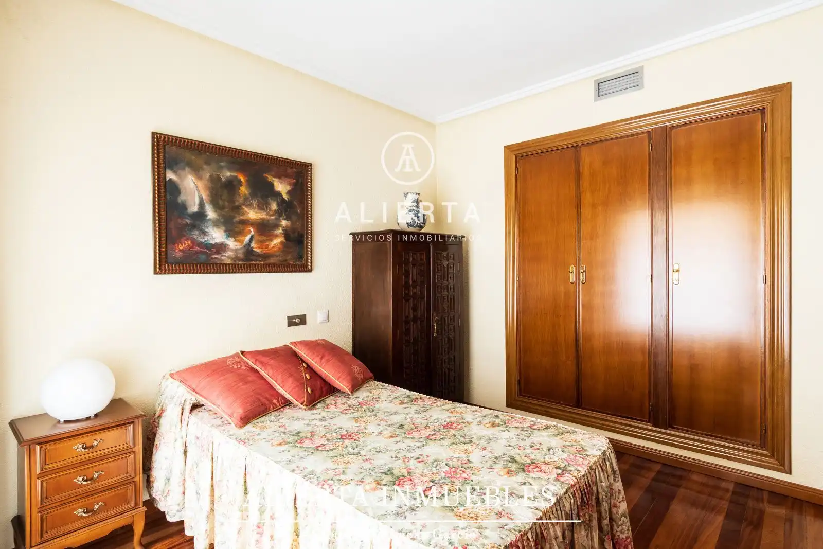 Bedroom of Flat for sale in Zaragoza  with Air Conditioner, Heating and Terrace