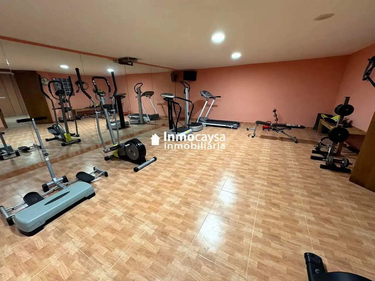 Casa o chalet en venta en Novelé  / Novetlè con Aire acondicionado, Terraza y Piscina