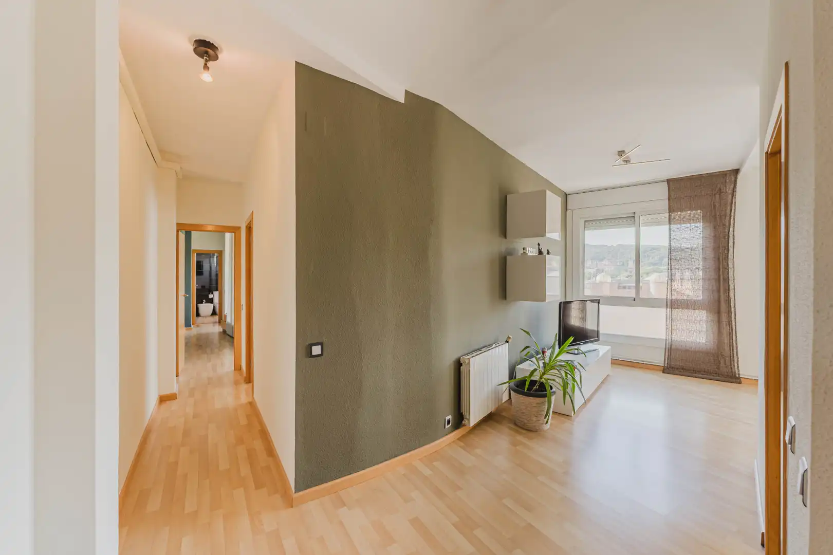Flat for sale in Barcelona  with Air Conditioner, Heating and Parquet flooring