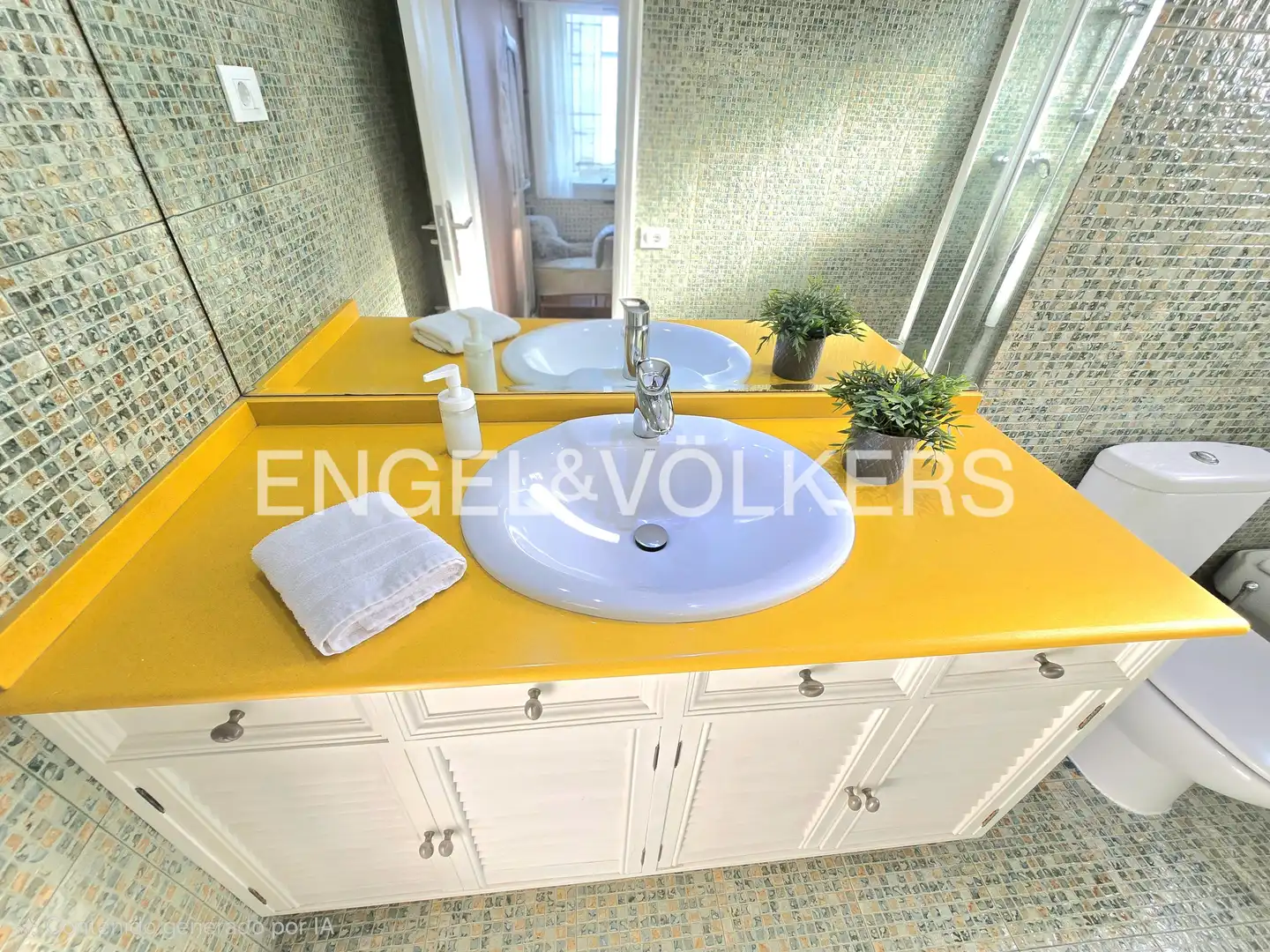 Baño de Piso en venta en Vigo  con Calefacción, Terraza y Balcón