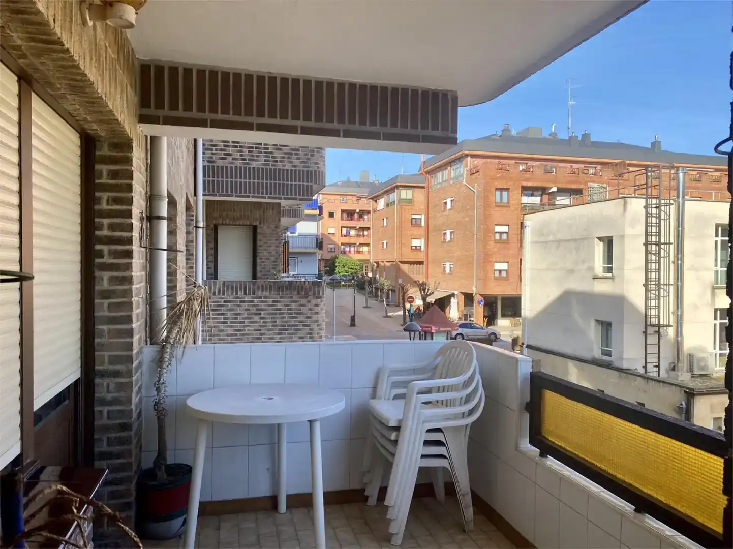 Terraza de Piso en venta en Derio con Trastero y Balcón