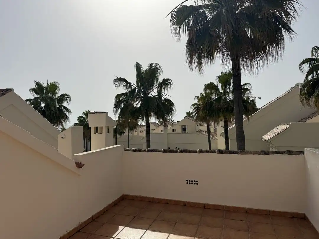 Terraza de Casa adosada en venta en Marbella con Jardín privado, Terraza y Trastero
