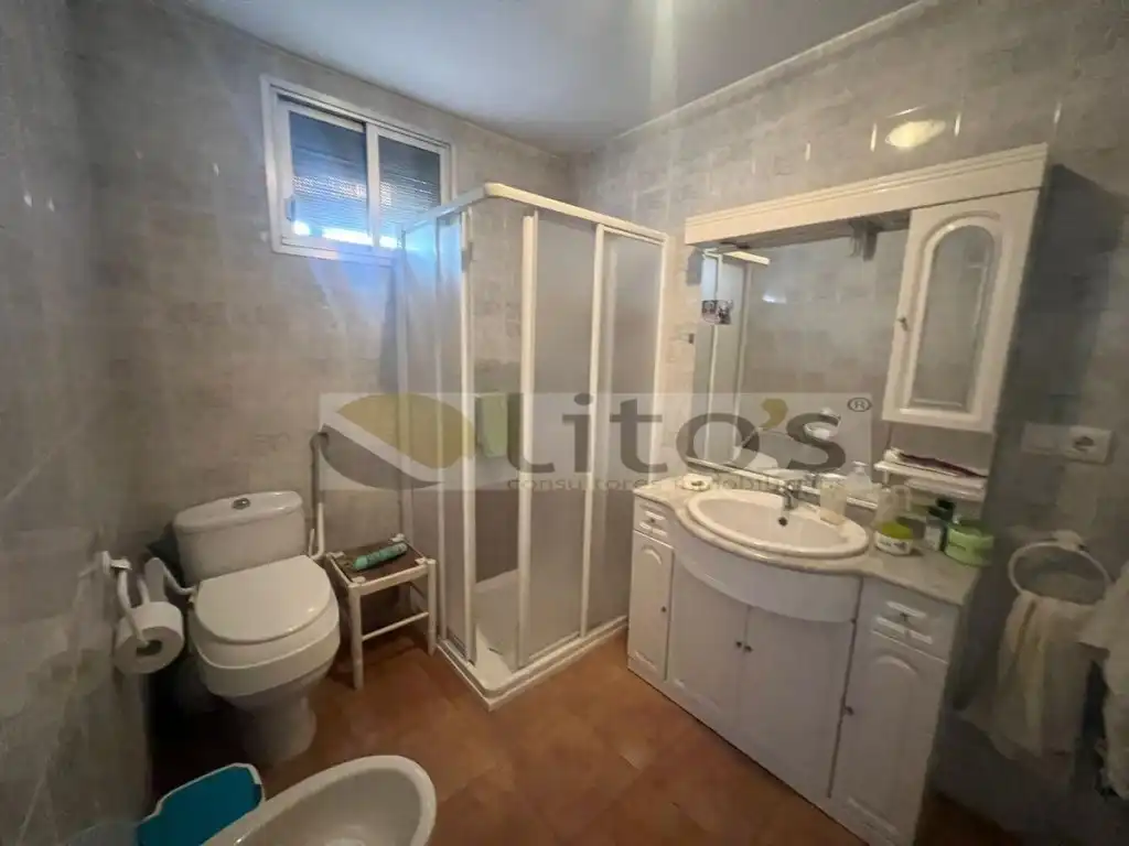 Bathroom of Detached homes for sale in Dos Hermanas